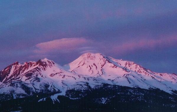 Mount Shasta alpenglow