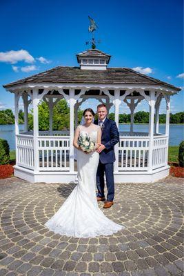 Gazebo on golf course for photos