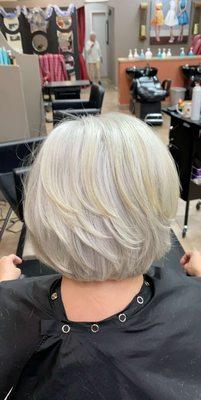 Cute short cut to compliment this beautiful Snow White!