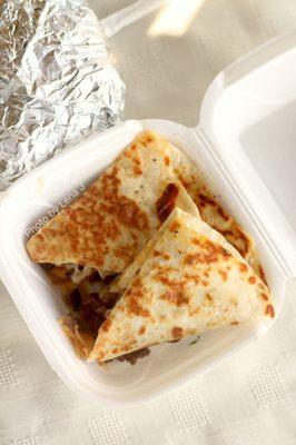 Quesadilla de Asada (Roasted Beef) ($7.50)