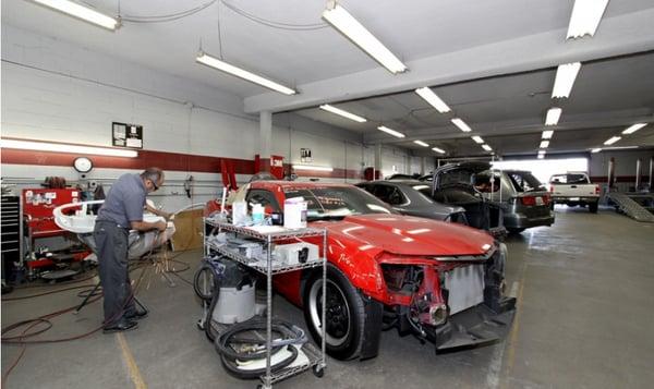 Seidner's Collision Centers - Glendora Work Bays