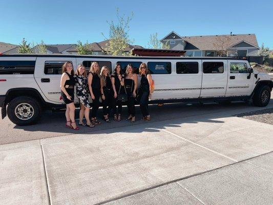 Stretch hummer limo