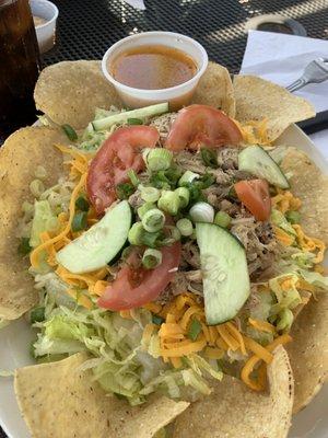 Taco salad with shredded chicken