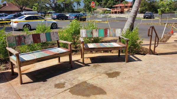 Cute seating area behind Mahina.