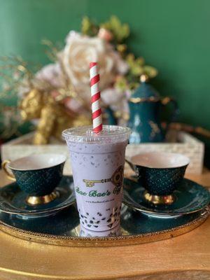 Taro milk tea with tapioca