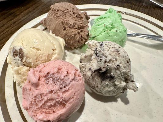 Several types of Blue Bell ice cream. They also had vanilla, too. Such good ice cream!!