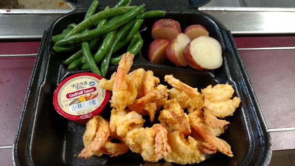 Fried shrimp with fresh steamed green beans and red potatoes on Friday and Saturday