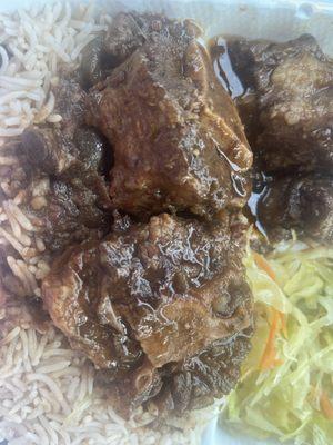 Close look at oxtails