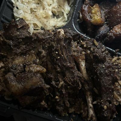 Oxtails were dry and not seasoned at all!