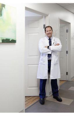 Dr. Schultzel, DO.  Leading Robotic Surgeon in San Diego County

Minimally Invasive Colon and Rectal Surgery/General Surgery