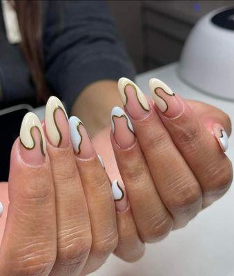 Deja Vu Nails