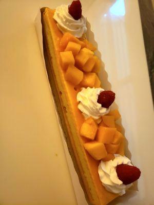 Mango mousse long cake