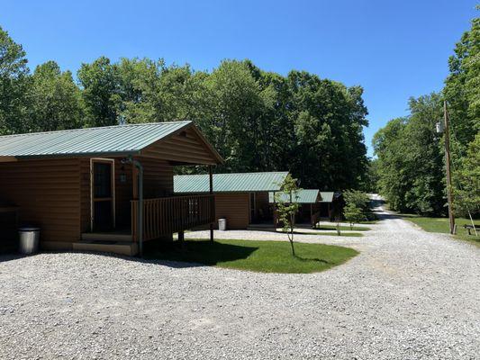 Four peaceful cabins!!