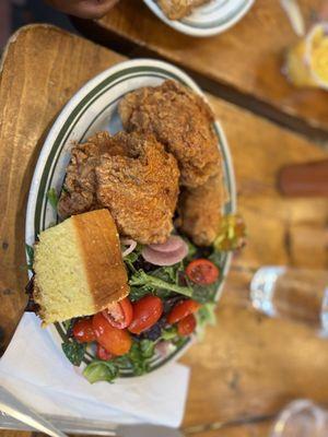 Fried chicken w salad