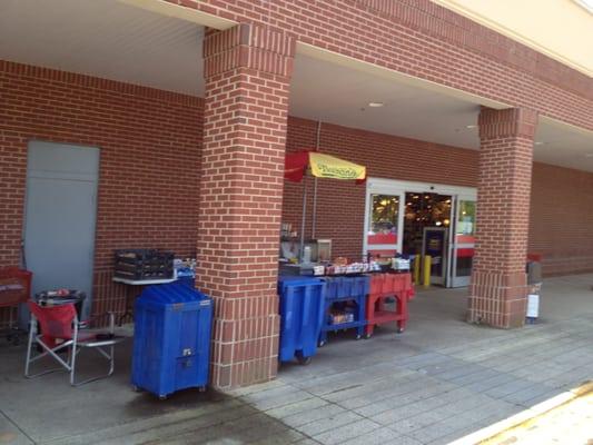 Jim's setup outside the entrance to Lowe's.