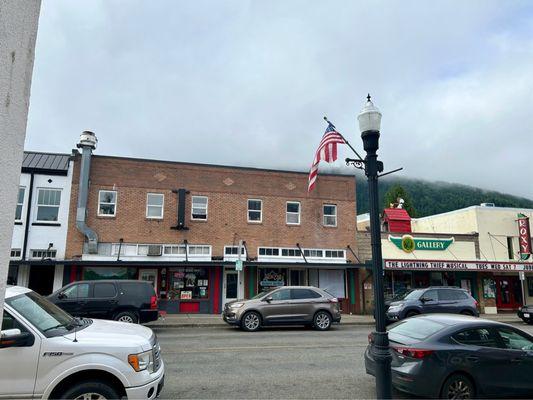 Great Restaurant in Morton, WA "Papa Bears"