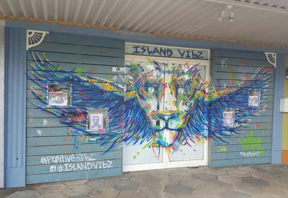 Shop front painting by German Lemus.