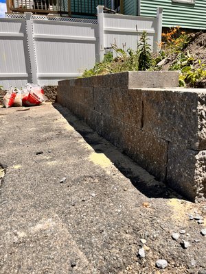 Retaining wall