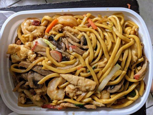 House Special Lo Mein