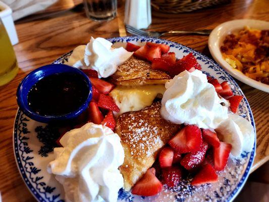 Stuffed Cheesecake Pancakes