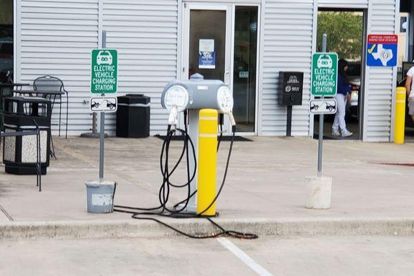 Electric charging station