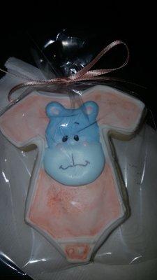 Hippo onesie cookie