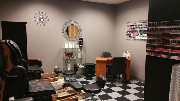 manicure room