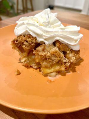 Apple crisp mini pie