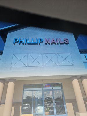 Philip nails. 1 out of 10 rating