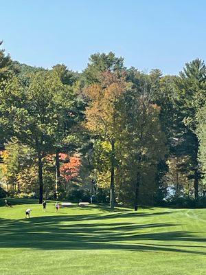 This is the 4th hole---a downhill par 4 with the lake behind the green.