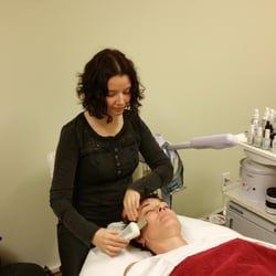 Microcurrent Facial Seattle WA | Anti-aging Facial | Triple Oxygen Facial