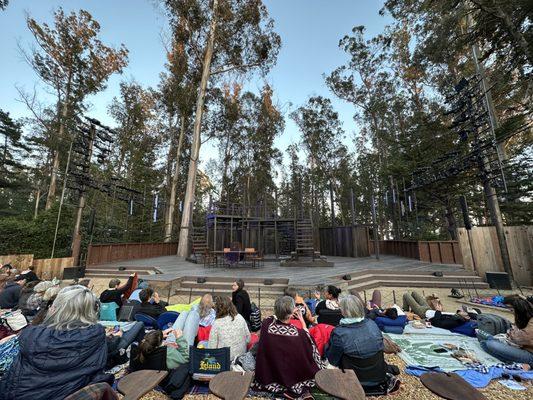 Outdoor seating--here before King Lear.