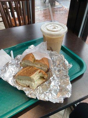 Regular bagel with scallions Iced coffee