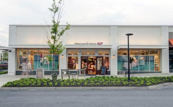 Vineyard Vines at The Shops at Stonefield