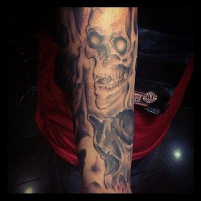 Skull tattoo by Daniel