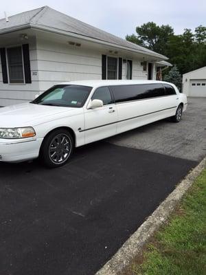 Windsor limo at your service