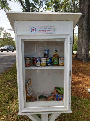 Lowcountry Blessings Box: If you are needy, take something. If you have some food to give, leave it.