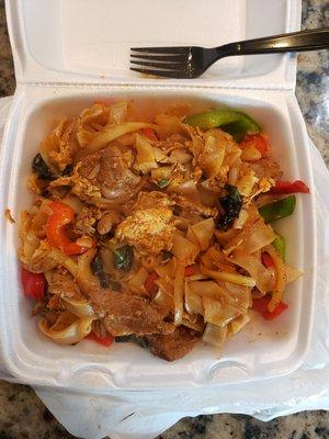 Drunken Noodles with Beef! Very good!