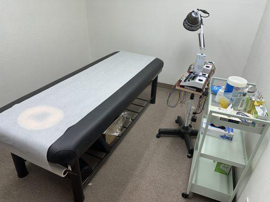 acupuncture clinic in south el monte, provider speaks english, chinese