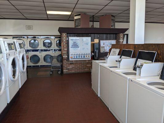 Cheboygan Laundromat and Dry Cleaners