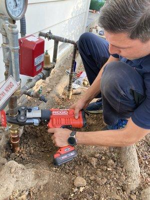 Fire sprinkler system main valve installation