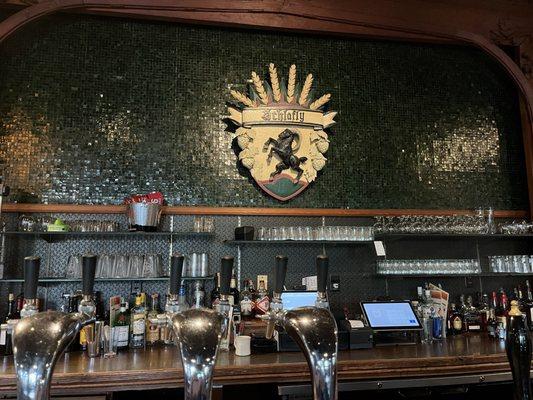 Main bar with shield