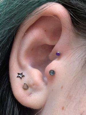 Super cute forward helix and tragus by the talented Liam!