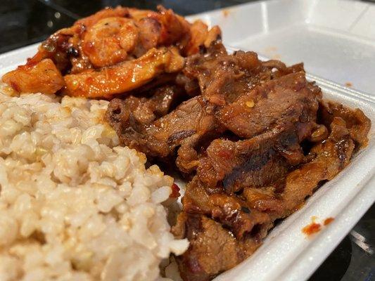 Spicy Chicken & Beef with Brown Rice