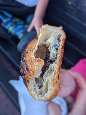 Chocolate Croissant $4.25 - 5 stars. Amazing. Sat lunch 2021-11-20