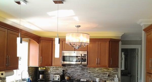 CABINET LIGHTING/ PENDANTS/ CHANDELIER