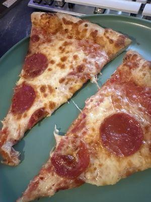 Cheese Pizza - 16" w/ pepperoni