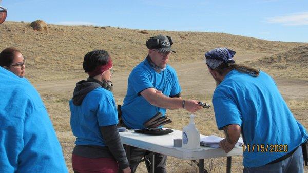 Verification of unloaded - safe condition of pistol