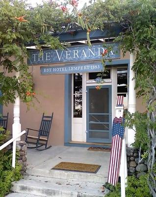 Veranda Front Porch