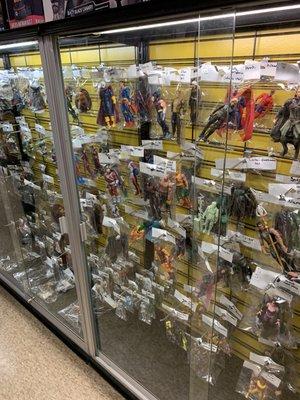 Loose part toys I glass case.